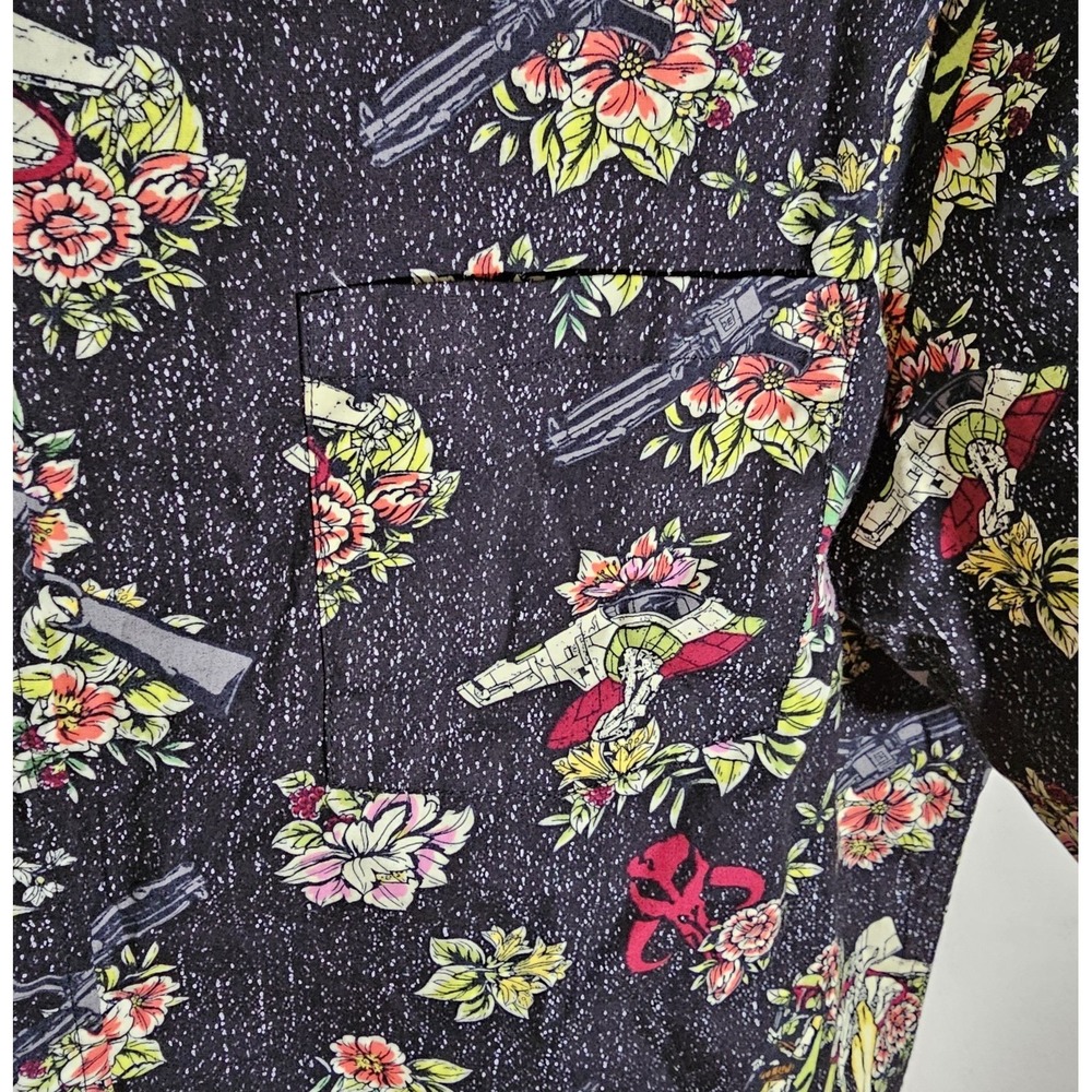 Star Wars Boba Fett Button Down Men's L Floral Button Down Collared Black Red - Picture 8 of 9